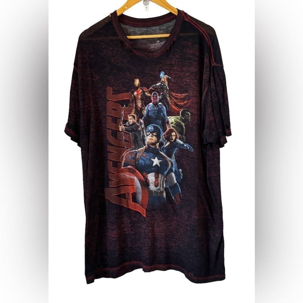 Thrashed Avengers paper thin men’s s/s t shirt SZ 2XL grunge distressed